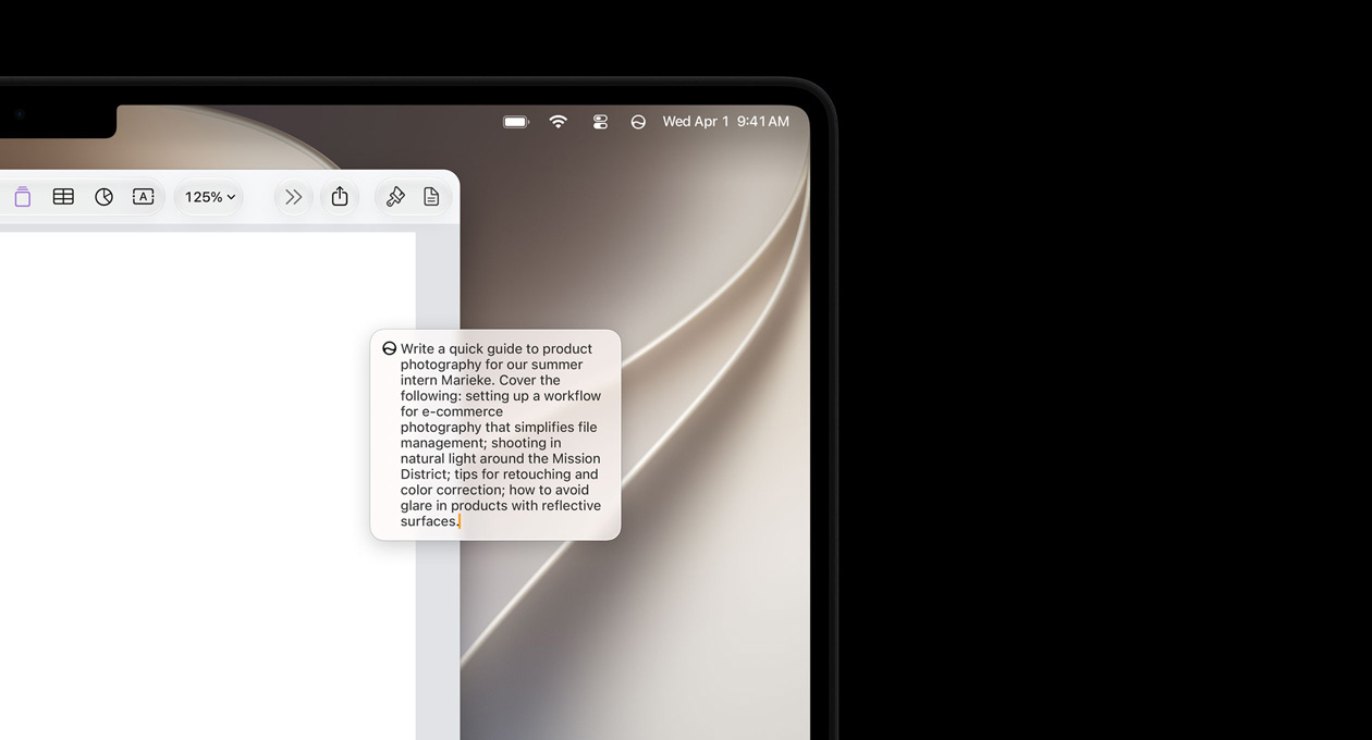Angolo superiore destro dello schermo di un MacBook Pro che mostra un documento Pages aperto, e il comando Scrivi con Siri per creare una bozza