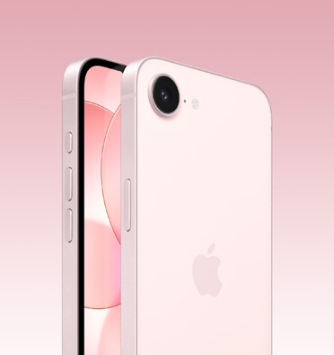 Un iPhone 17e rosa chiaro mostrato di fronte e da dietro, si nota parte del display e il retro completo con logo Apple e fotocamera, sul profilo il tasto Azione, i tasti laterali e quelli del volume.