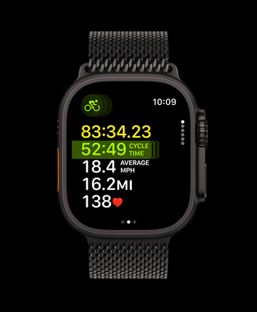 Apple Watch Ultra 3, boett i svart titan, multisportpass, armband, svart milanesisk loop