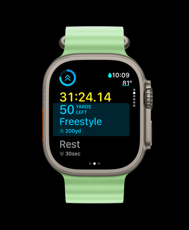 Apple Watch Ultra 3, boett i naturligt titan, appen Träning, anpassat träningspass, vyn Nästa, neongrönt havsband