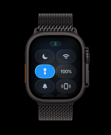 Apple Watch Ultra 3, naturlig finish, titanboett, Kontrollcenter, knapp för ficklampa, milanesisk loop i svart titan