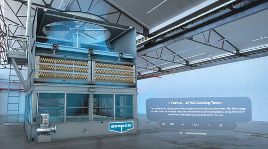 工廠空間中呈現 EVAPCO 冷卻塔的 3D 投影，旁邊設有關於冷卻塔的資訊以供翻閱