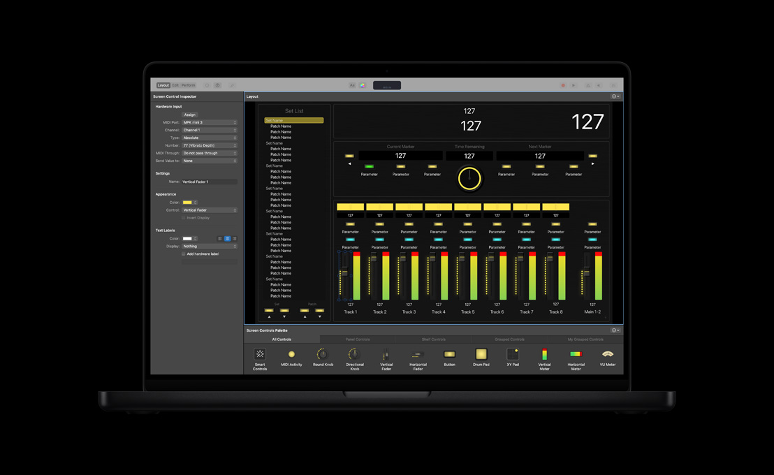 MacBook Pro 16 pouces, écran montrant l’espace de travail Logic Pro et l’interface, écran d’inspecteur des commandes à gauche, et écran palette des commandes en bas
